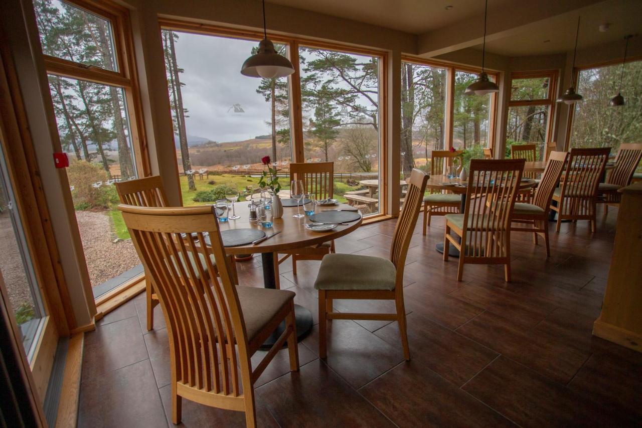 Old Pines Hotel And Restaurant Spean Bridge Exterior photo